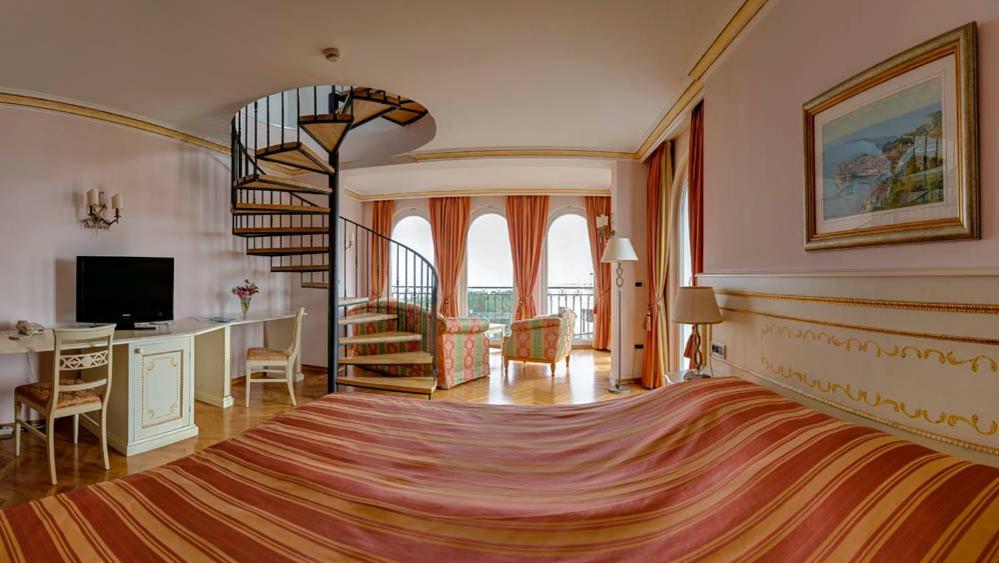 Hotel Miramar أوباتيا المظهر الخارجي الصورة